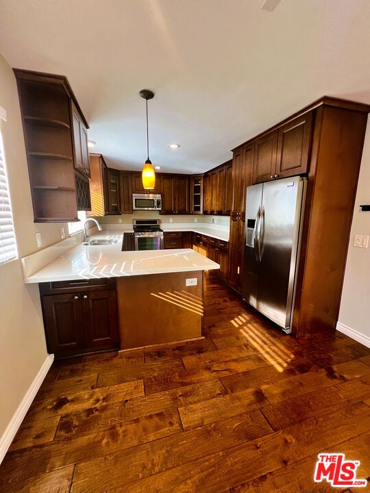 1122 10th St Unit: 4