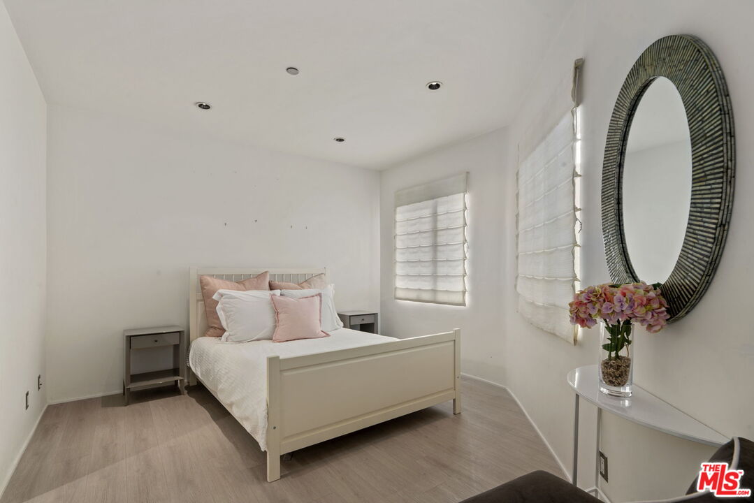 2115 3rd St Unit: 203