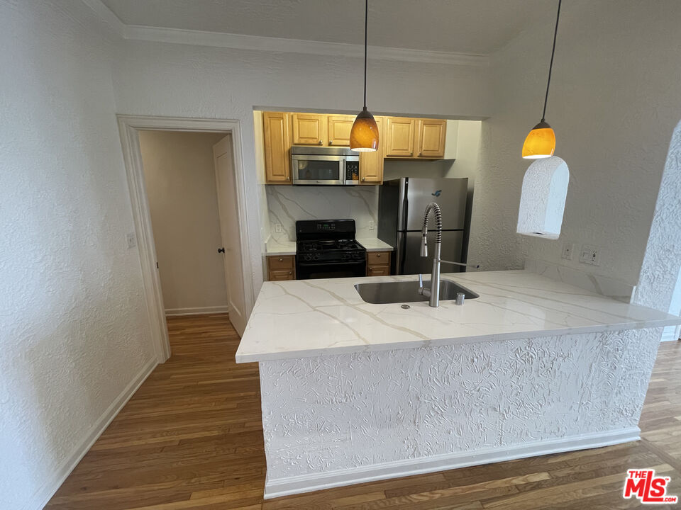 642 Maltman Ave