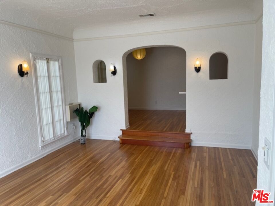 642 Maltman Ave