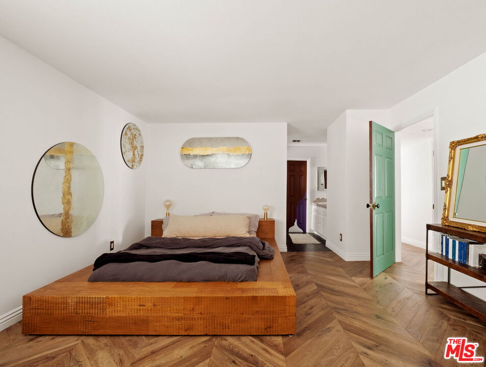 1014 9th St Unit: 1