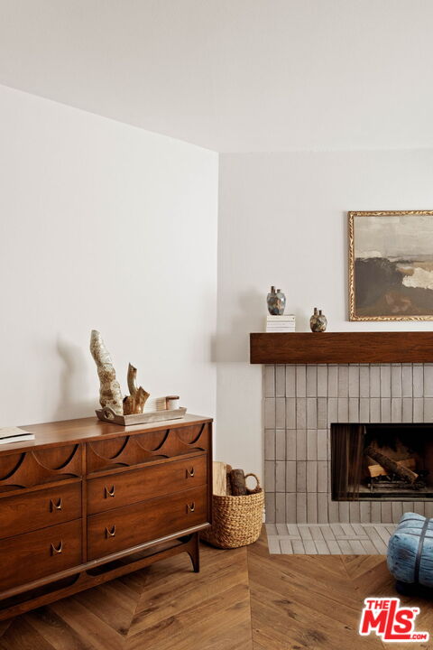 1014 9th St Unit: 1