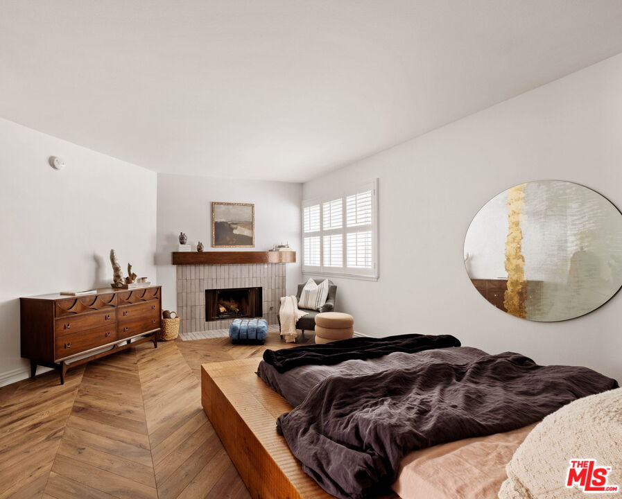 1014 9th St Unit: 1