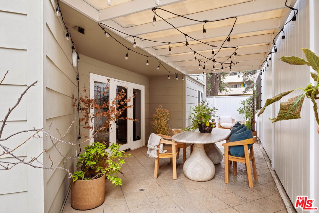 1014 9th St Unit: 1