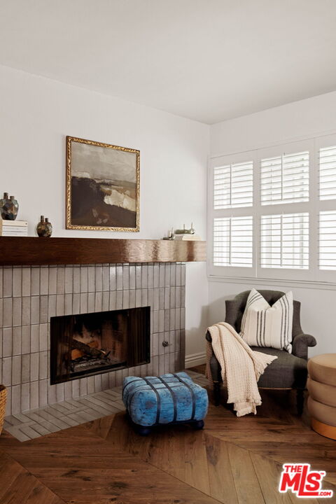 1014 9th St Unit: 1