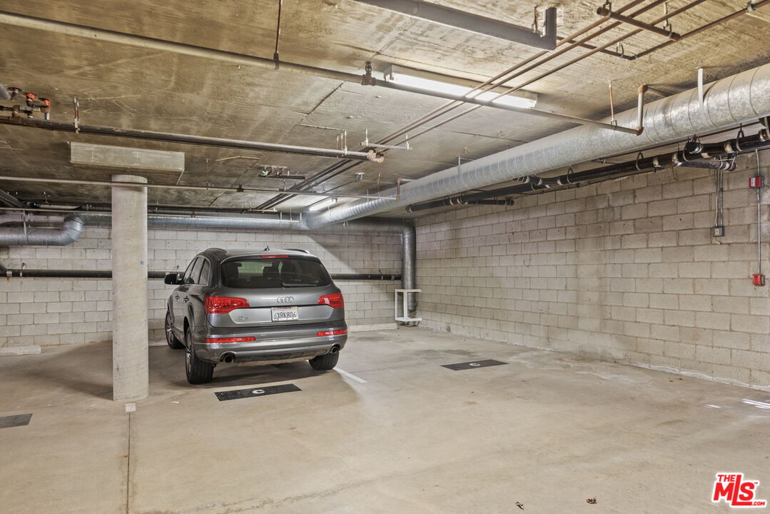 2115 3rd St Unit: 203