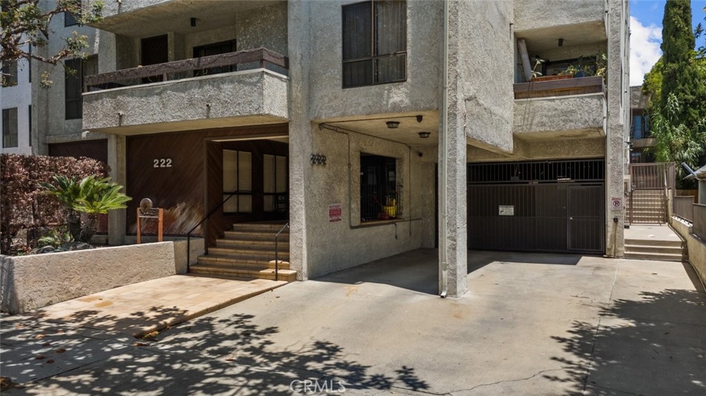 222 N Rose Street 403