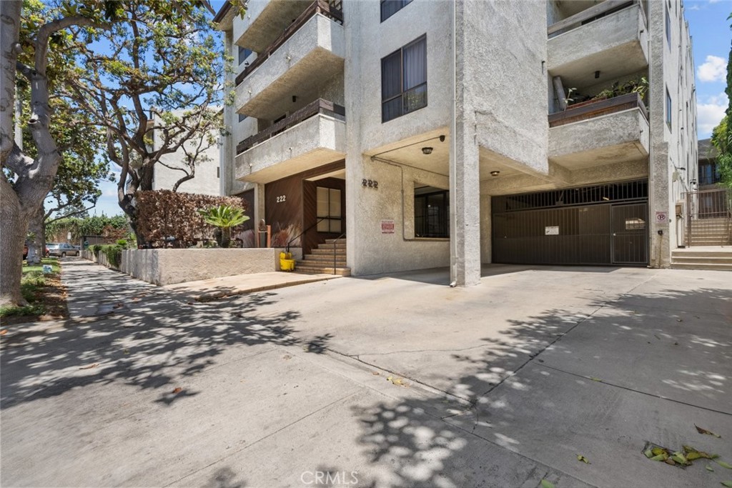 222 N Rose Street 403