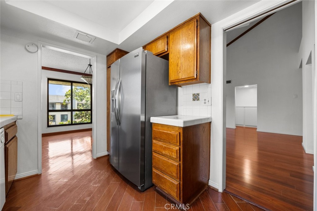 222 N Rose Street 403