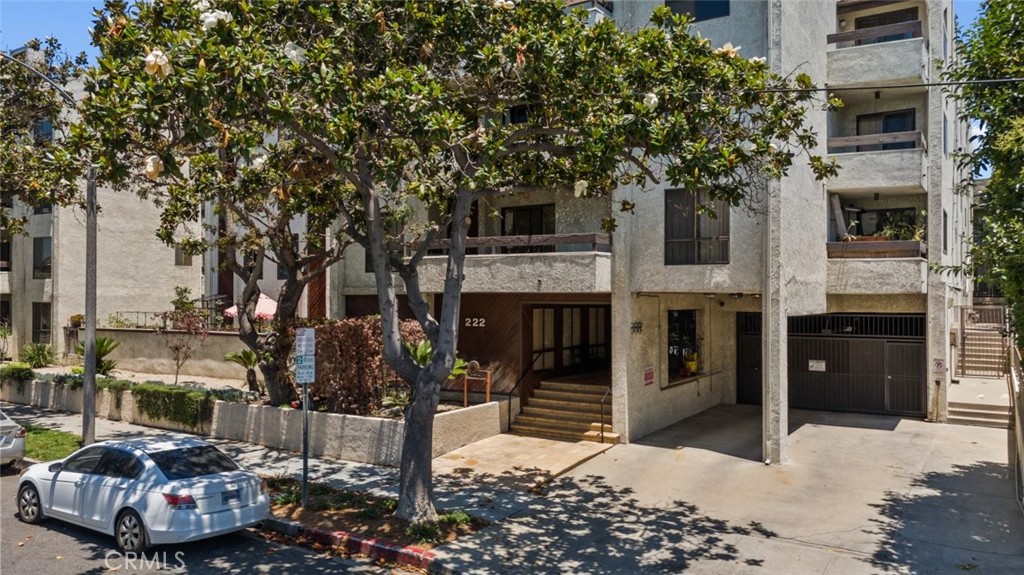 222 N Rose Street 403