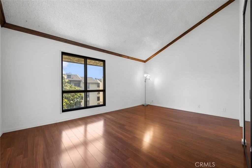 222 N Rose Street 403