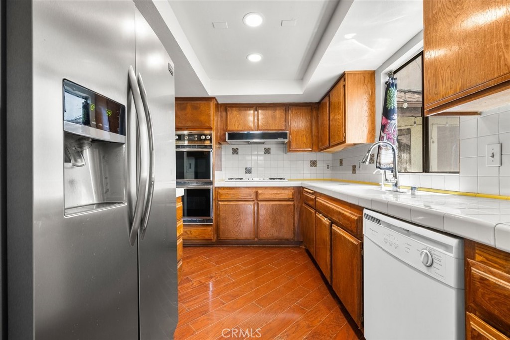 222 N Rose Street 403