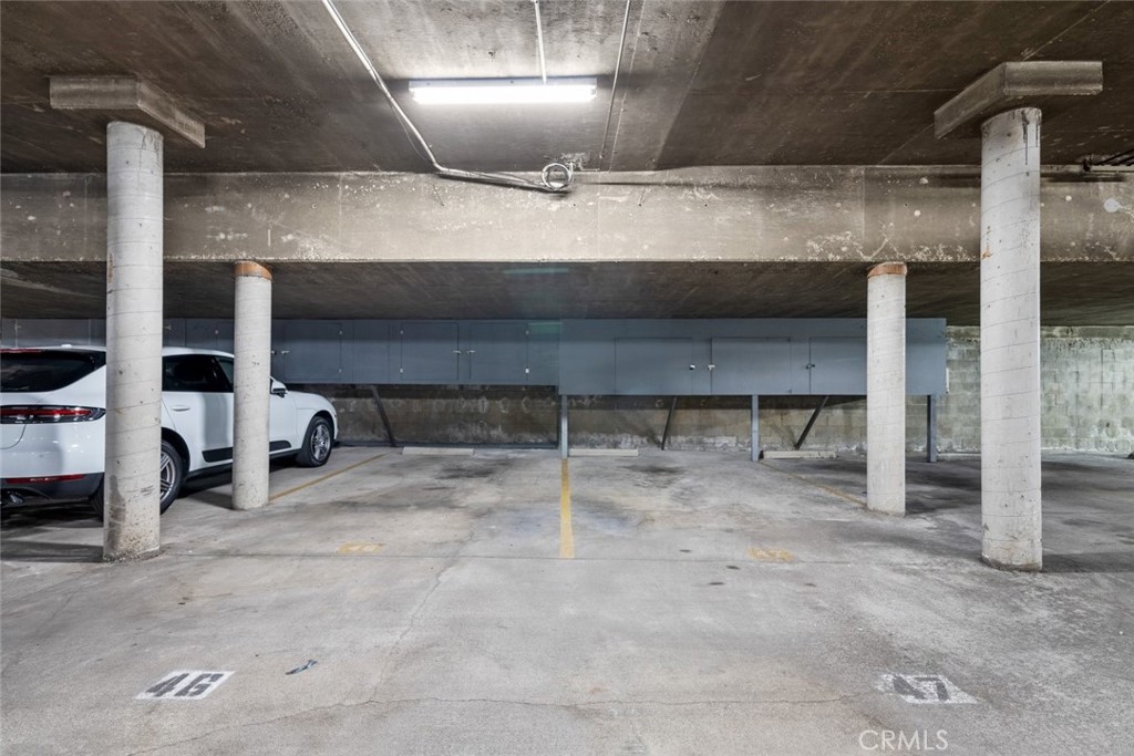 222 N Rose Street 403