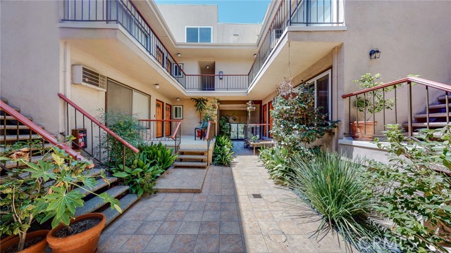 1730 Camden AVE Unit: 203