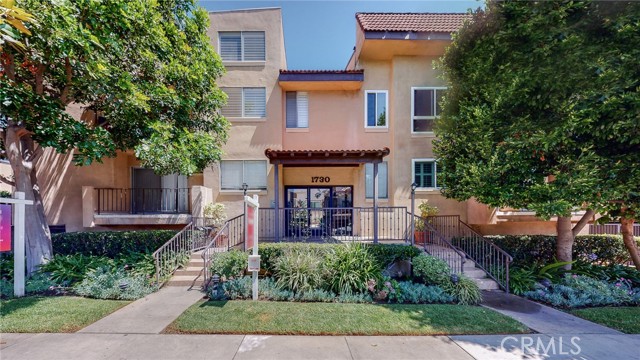 1730 Camden AVE Unit: 203
