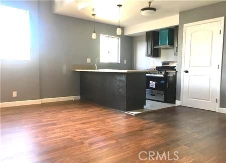 432 N Kingsley DR Unit: 4