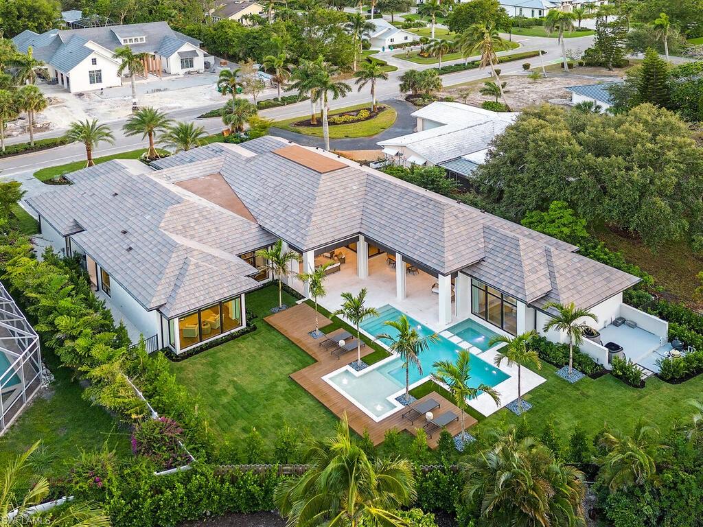 473 Banyan BLVD