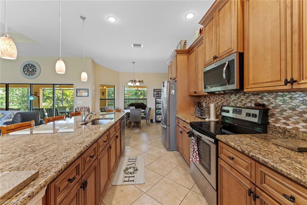 10011 Hidden Pines LN