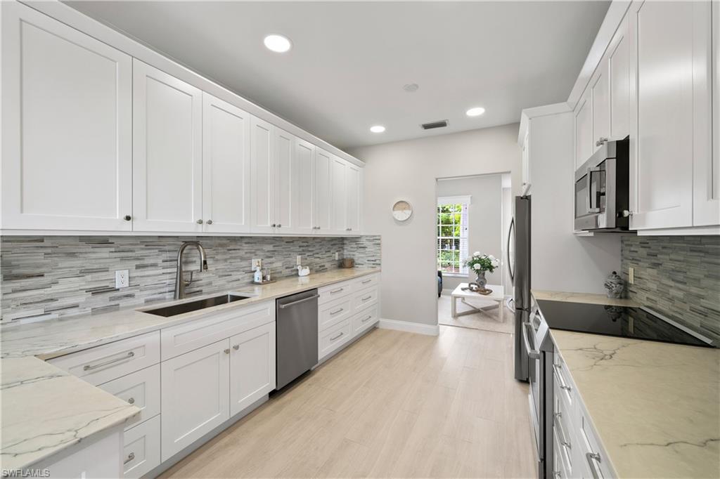 23590 Wisteria Pointe DR # 805