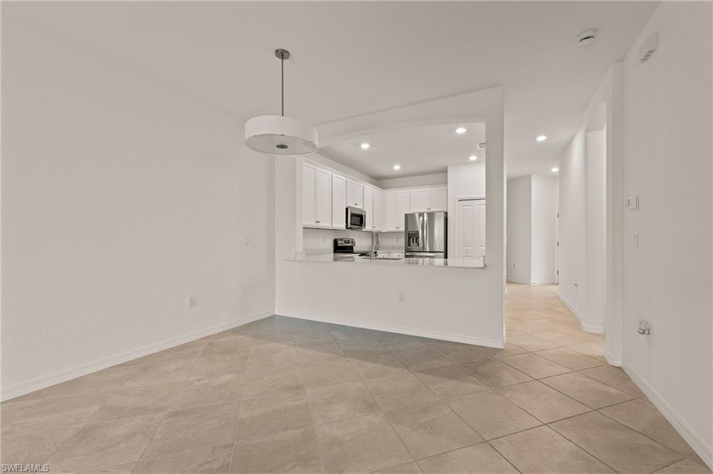 2637 Vine AVE