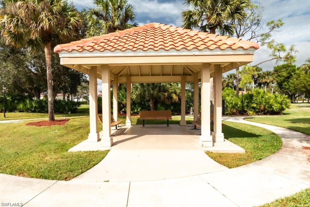 136 Lady Palm DR