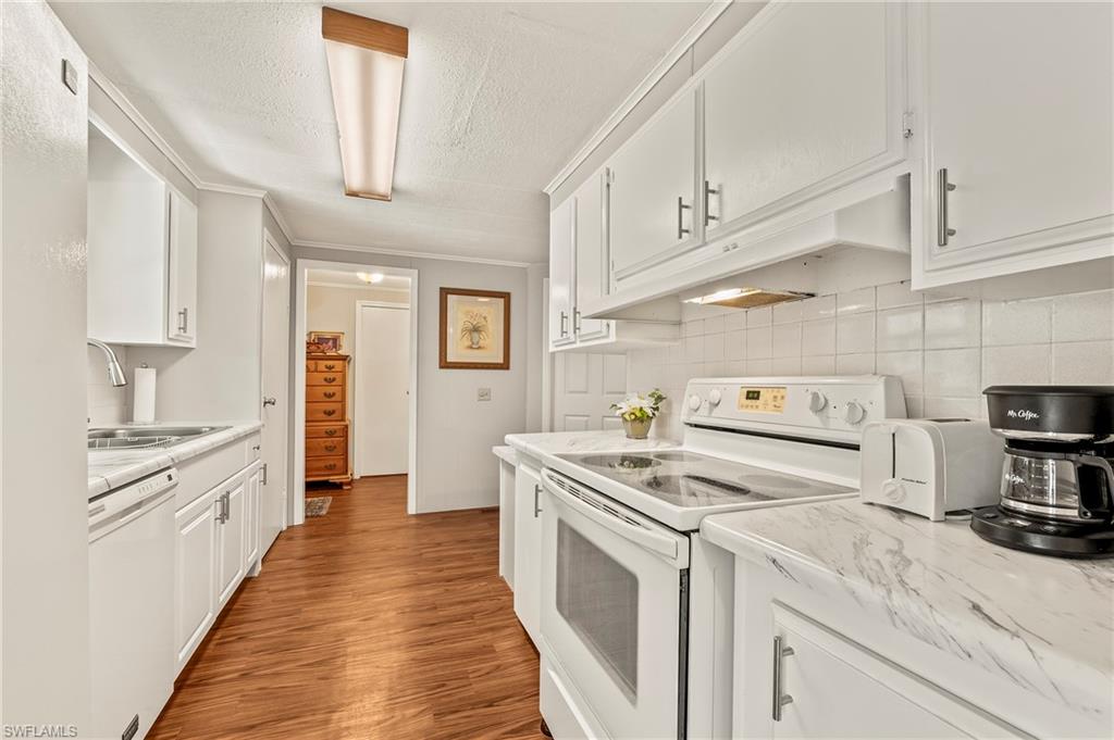 284 Cape Sable DR