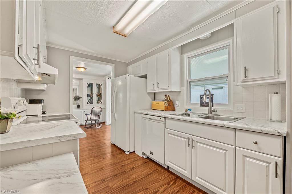 284 Cape Sable DR