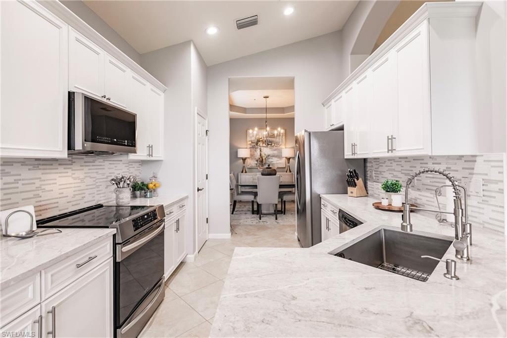 6685 Alden Woods CIR # 202