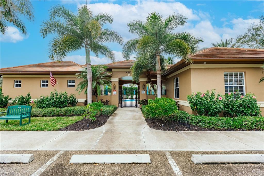 6685 Alden Woods CIR # 202