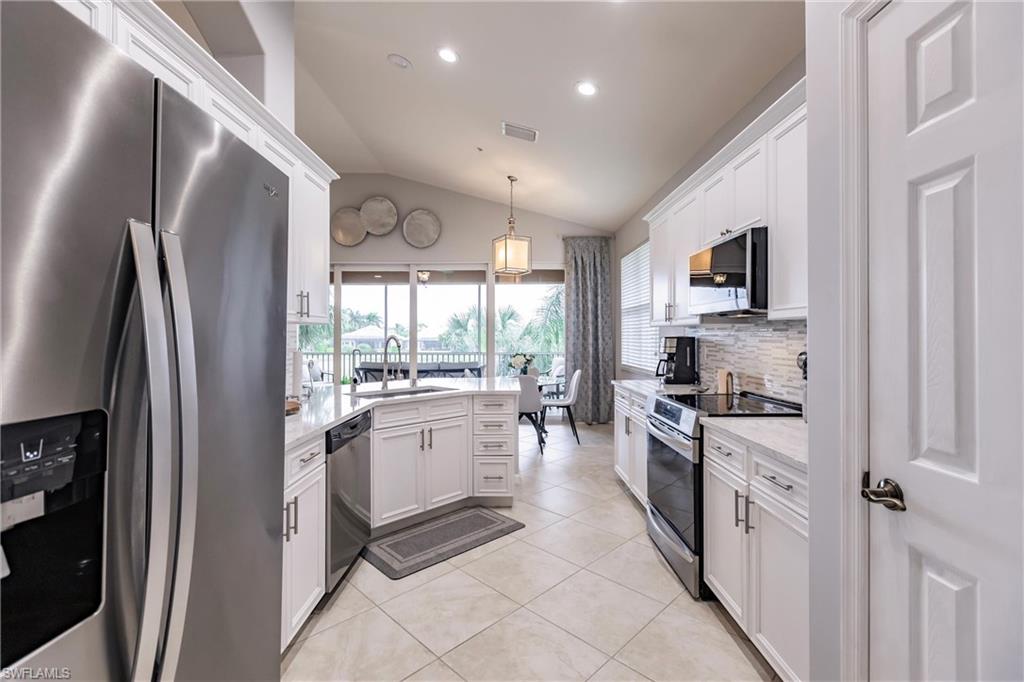6685 Alden Woods CIR # 202