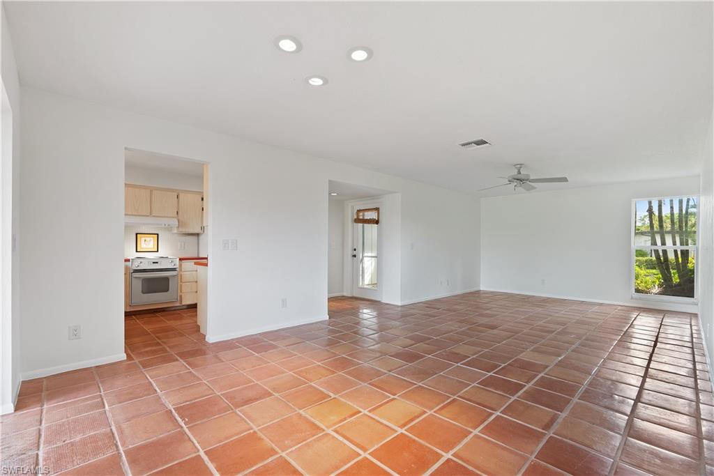 3143 Boca Ciega DR # B4
