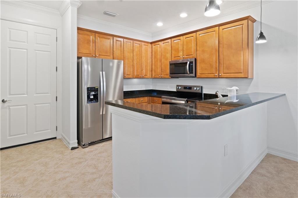 9072 Chula Vista ST # 10105