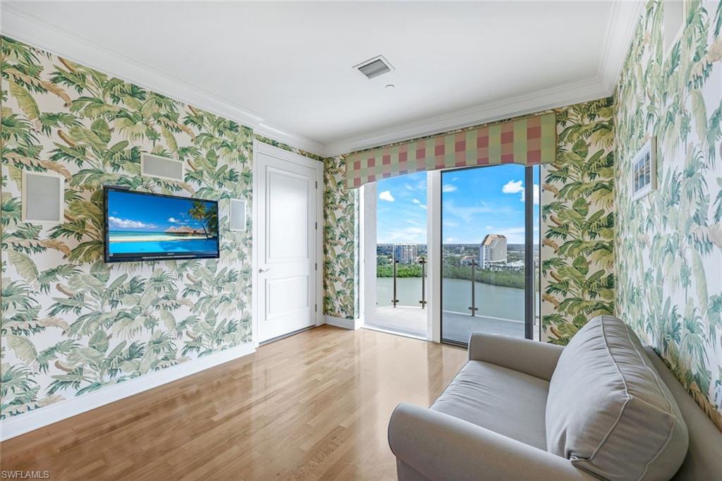 10 Seagate DR # 2N Unit: PH 2N