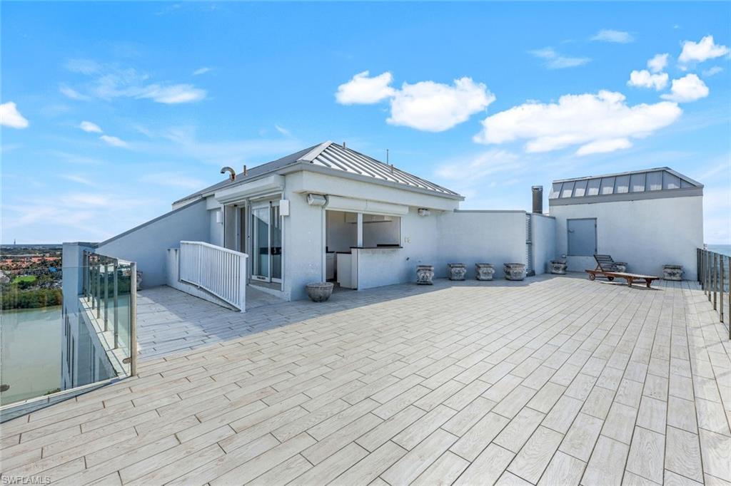 10 Seagate DR # 2N Unit: PH 2N