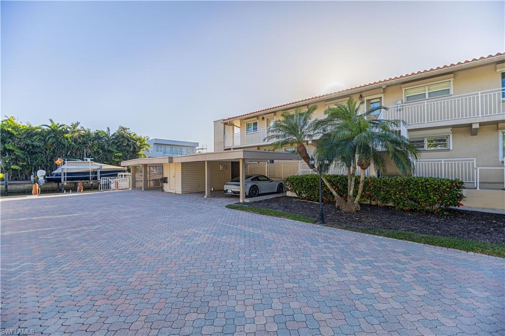 320 14th AVE S 320E