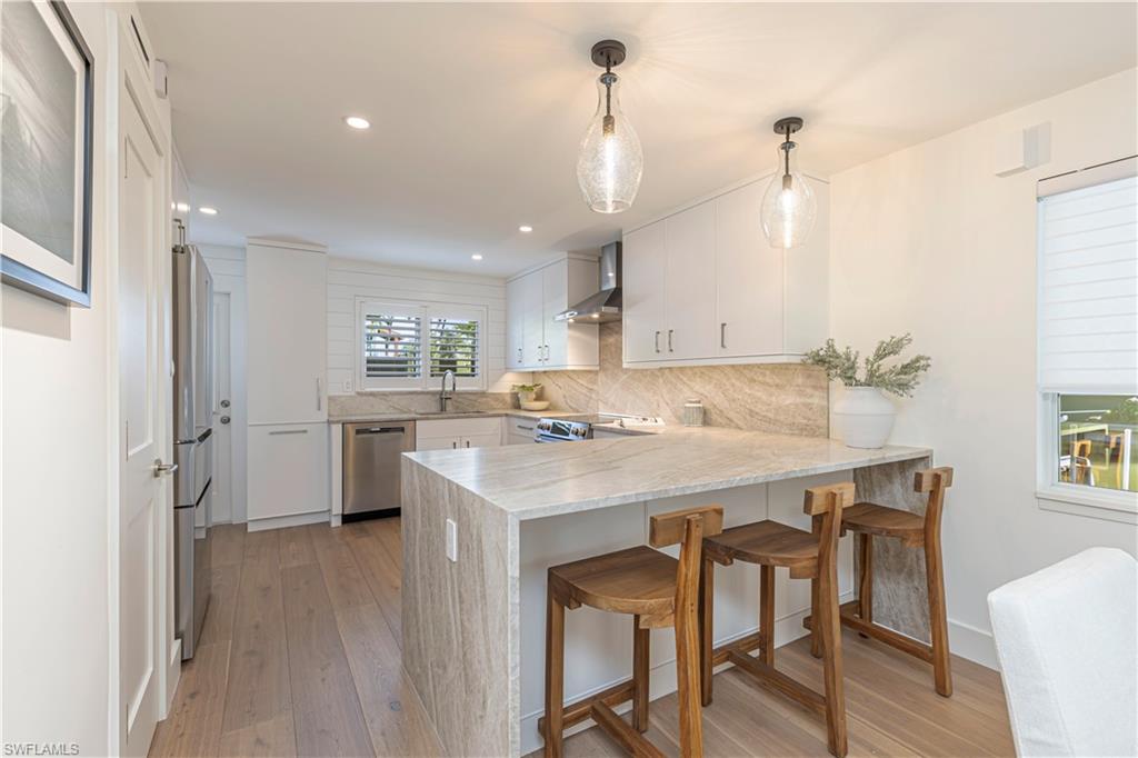 320 14th AVE S 320E