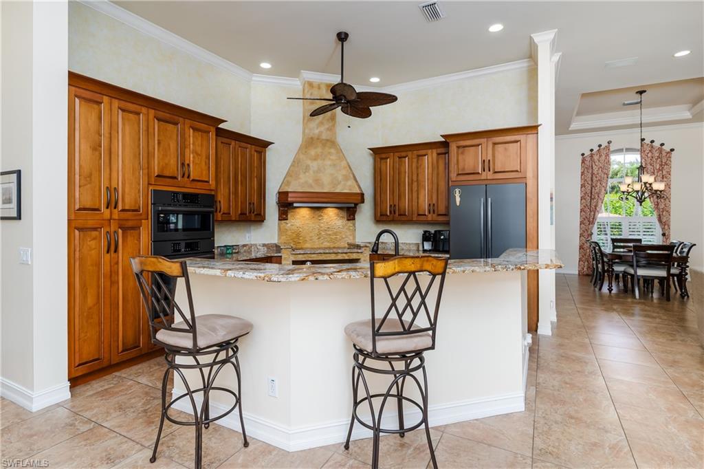 2363 Crayton RD