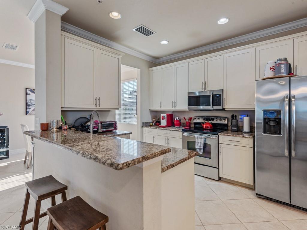 6536 Monterey PT # 201