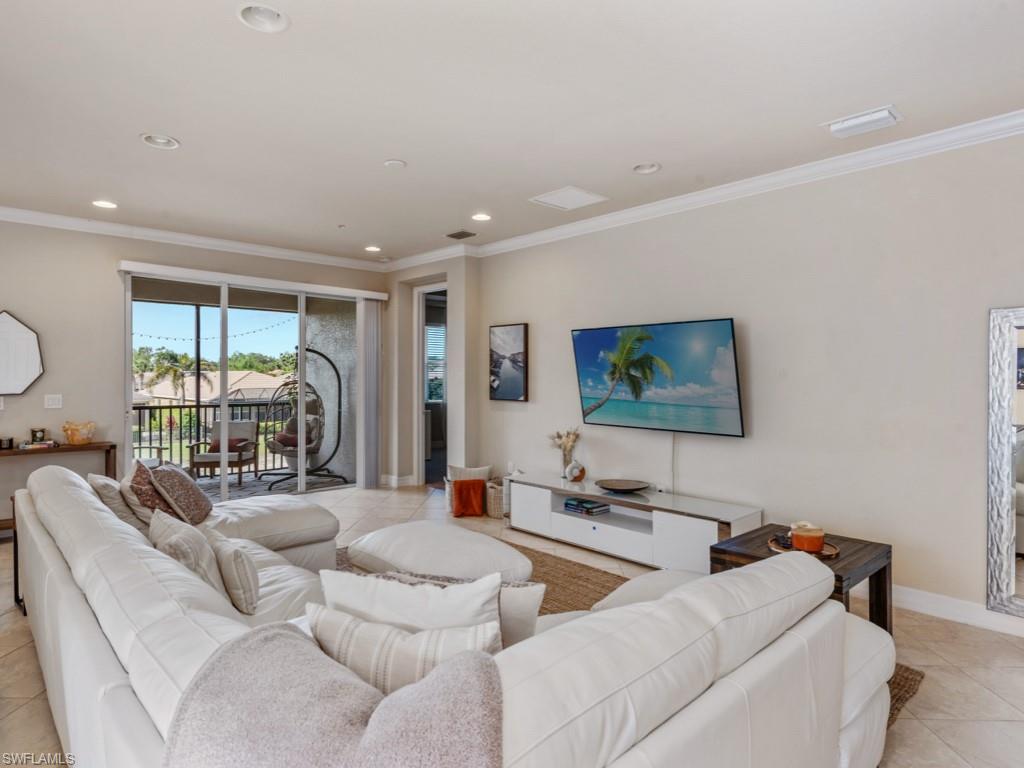 6536 Monterey PT # 201