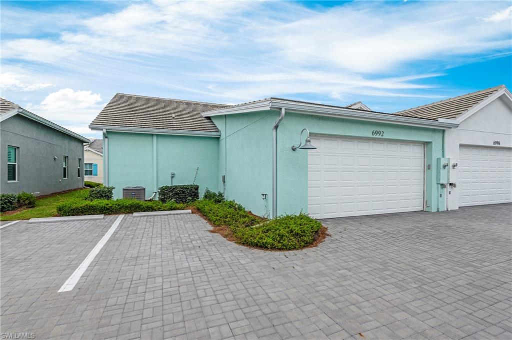 6992 Saona CT