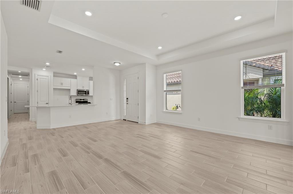 15517 Vittorio ST