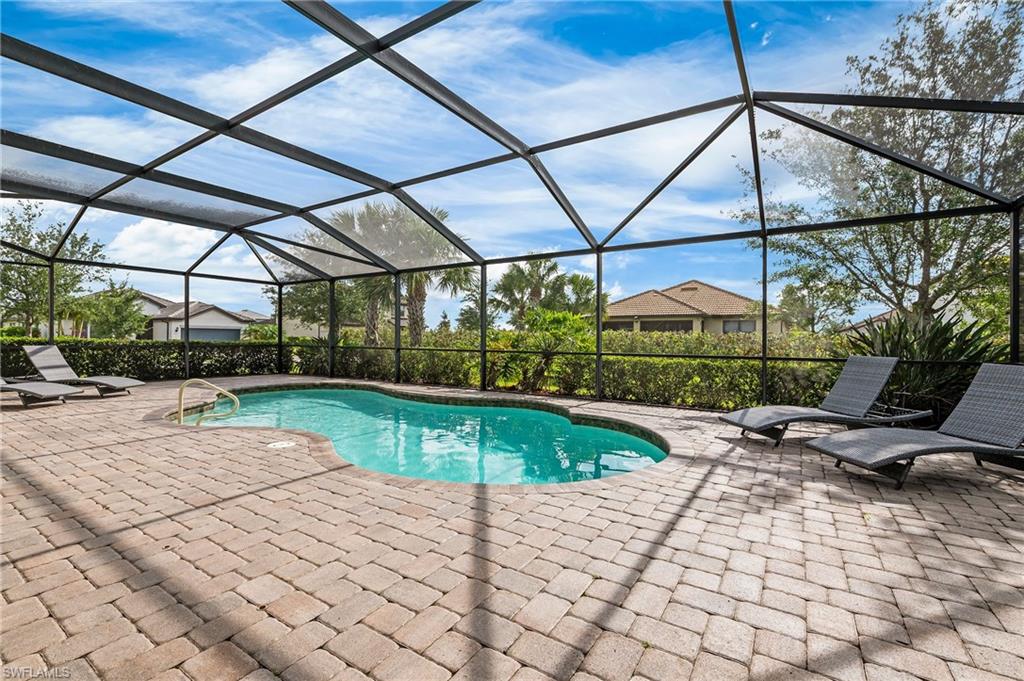 4424 Owens WAY