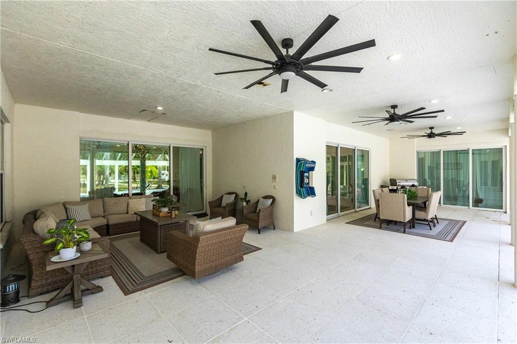 5791 Shady Oaks LN