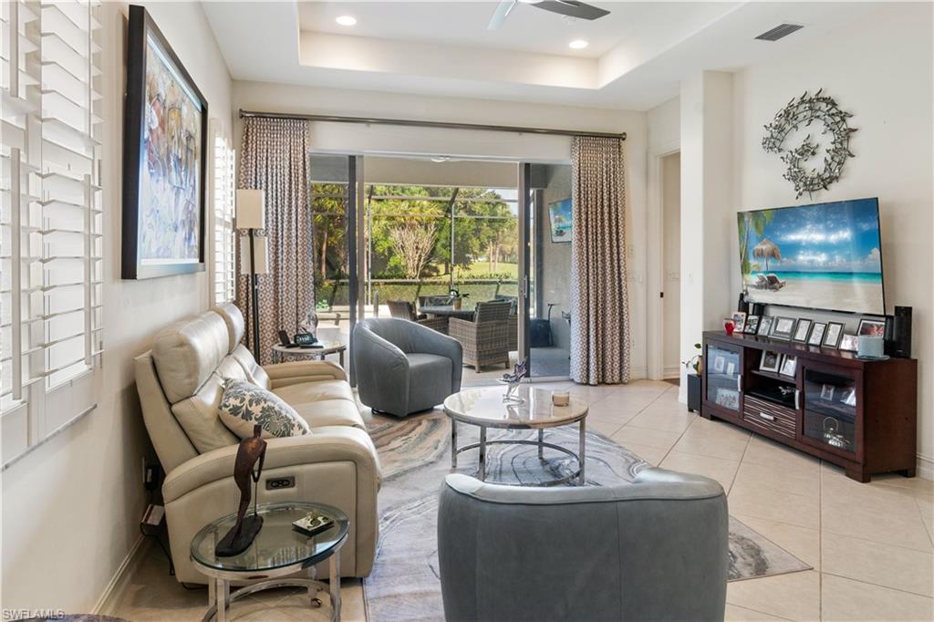 8563 Chase Preserve DR