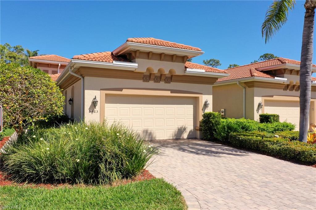8563 Chase Preserve DR