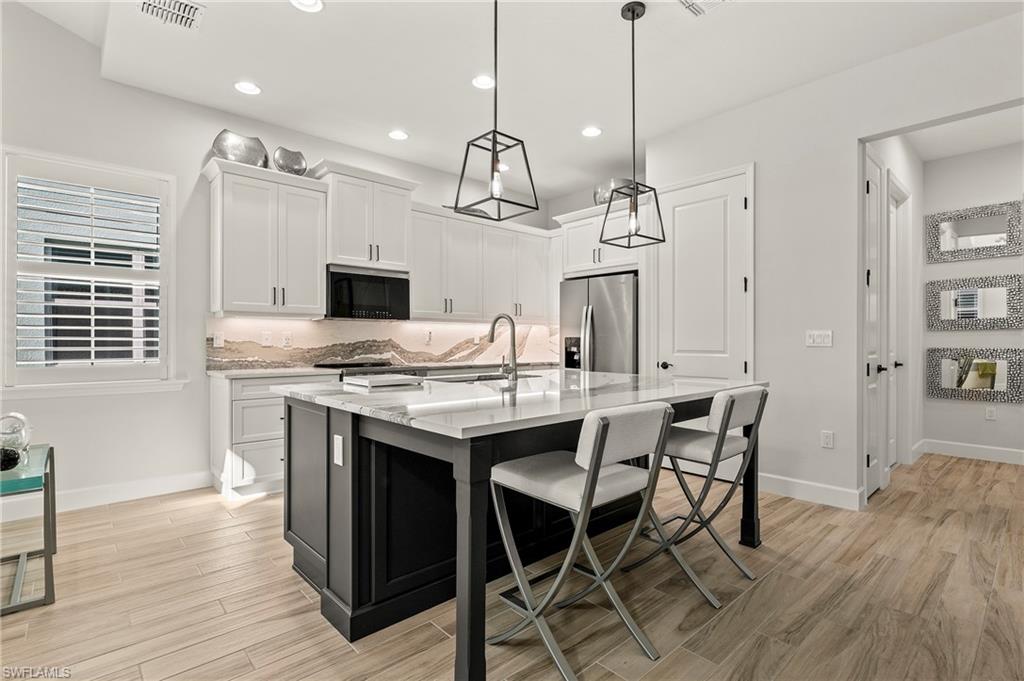 6988 Saona CT