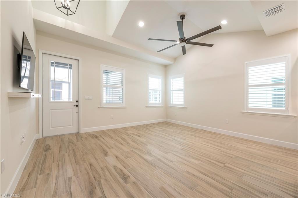 6988 Saona CT