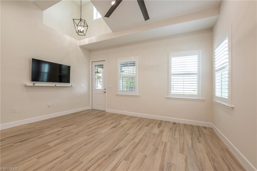 6988 Saona CT