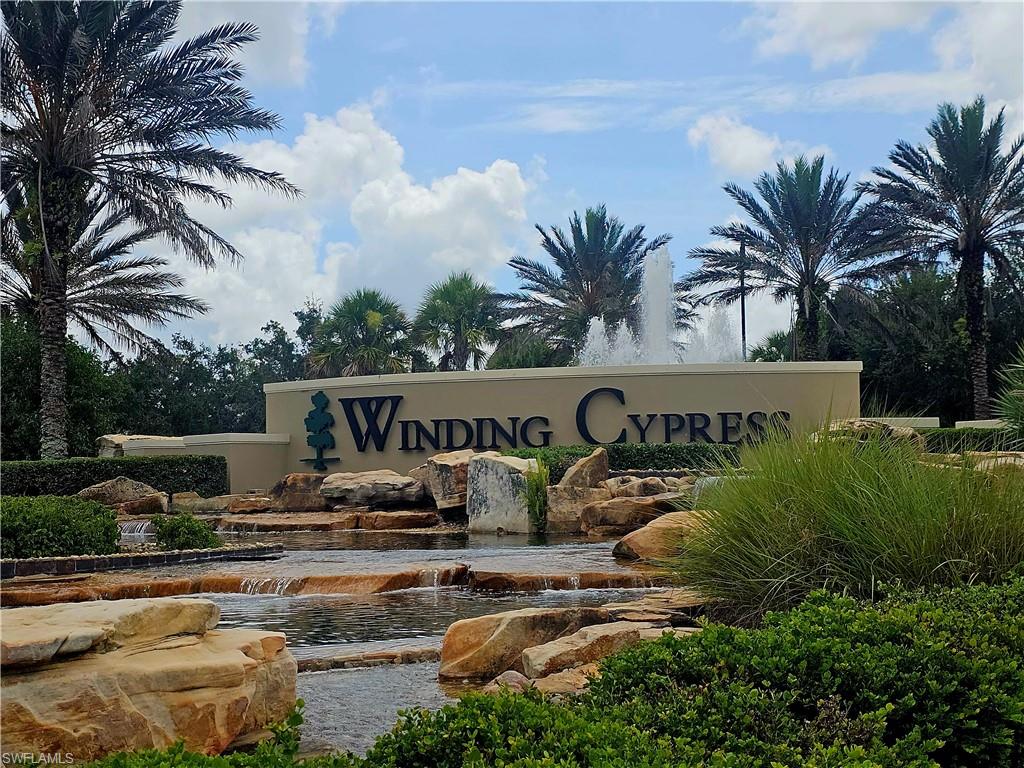 6902 Winding Cypress DR