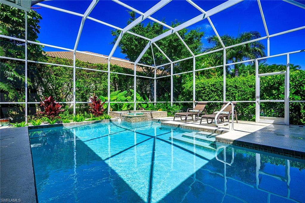 626 Park Shore DR